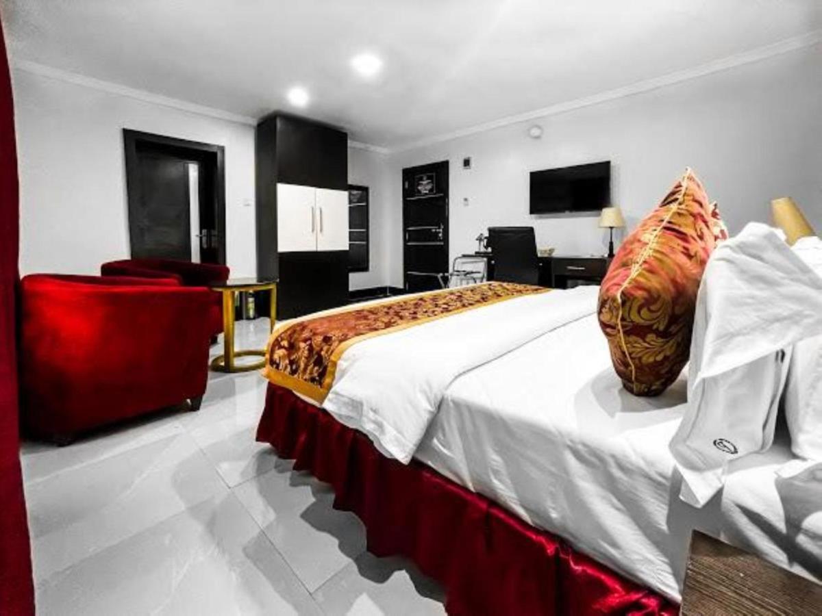 Pasadena Suites Lekki Buitenkant foto