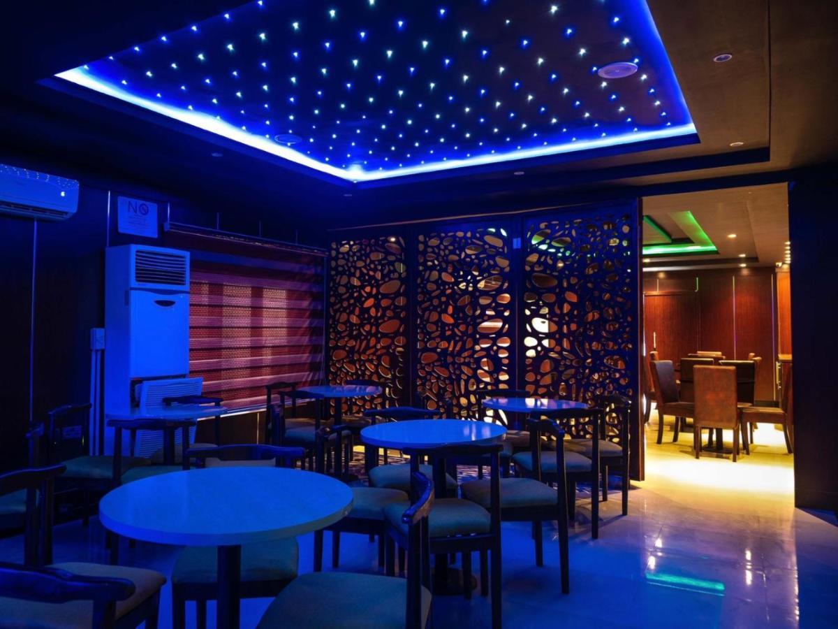 Pasadena Suites Lekki Buitenkant foto
